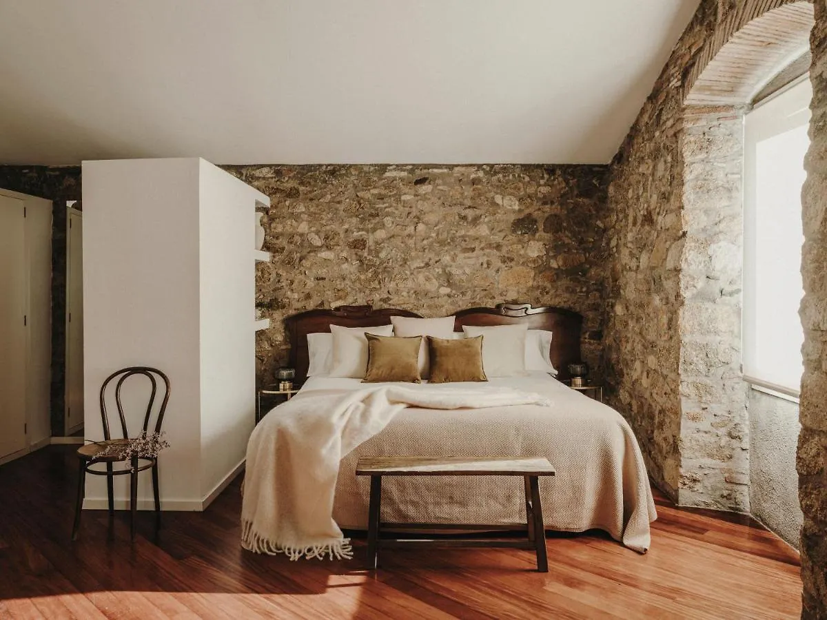 Paratgea Llinars del Valles Bed & Breakfast